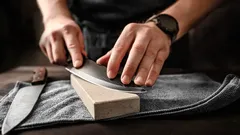 Jak naostrzyć noże za pomocą kamienia wodnego: 5 prostych kroków do uzyskania idealnie ostrej krawędzi.